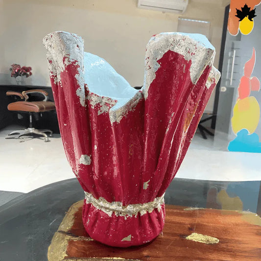 Crimson Glint – Sculpted Resin Planter in Ruby Red & Silver Leaf | Fankaarlok